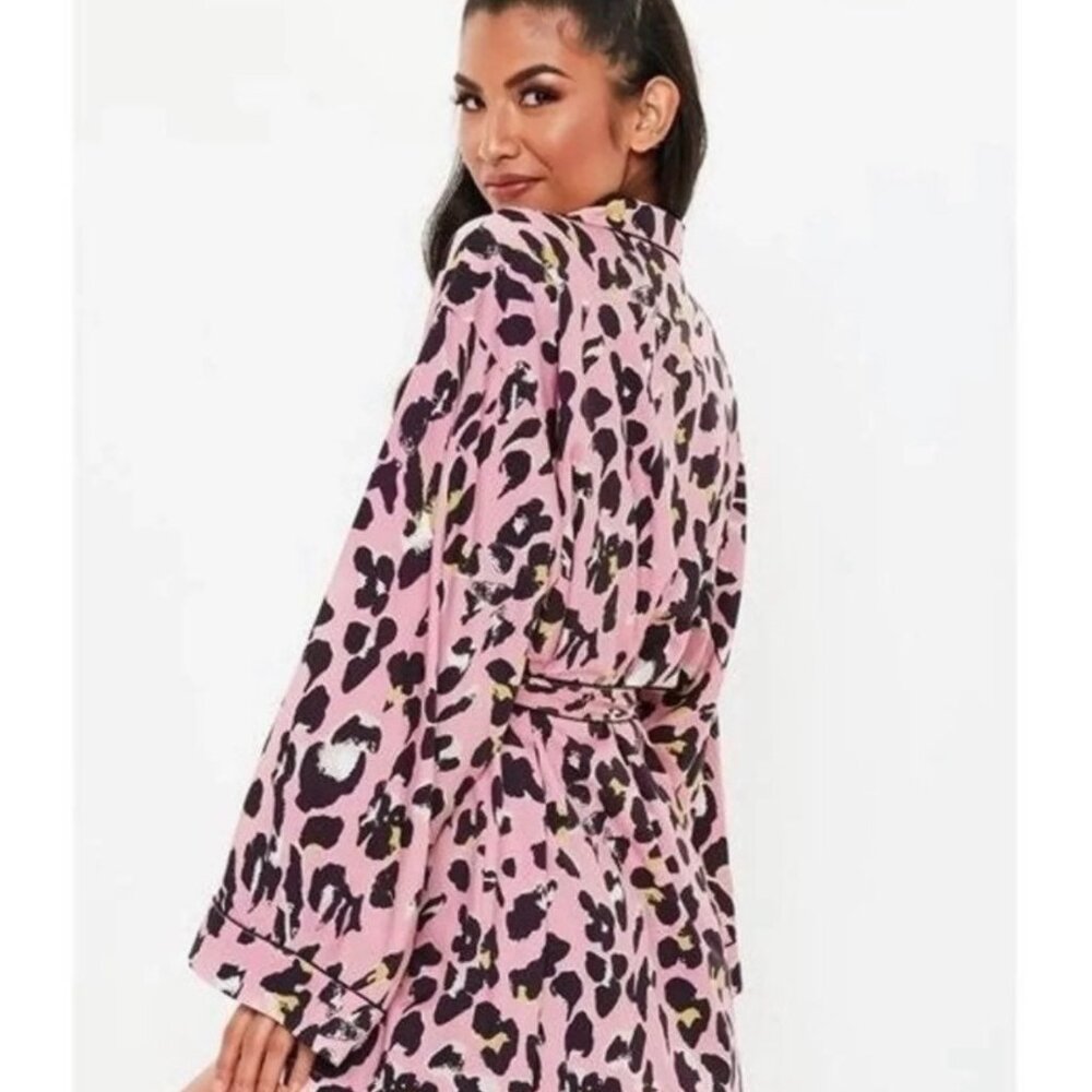 Leopard Print Robe - Picture 2 of 3